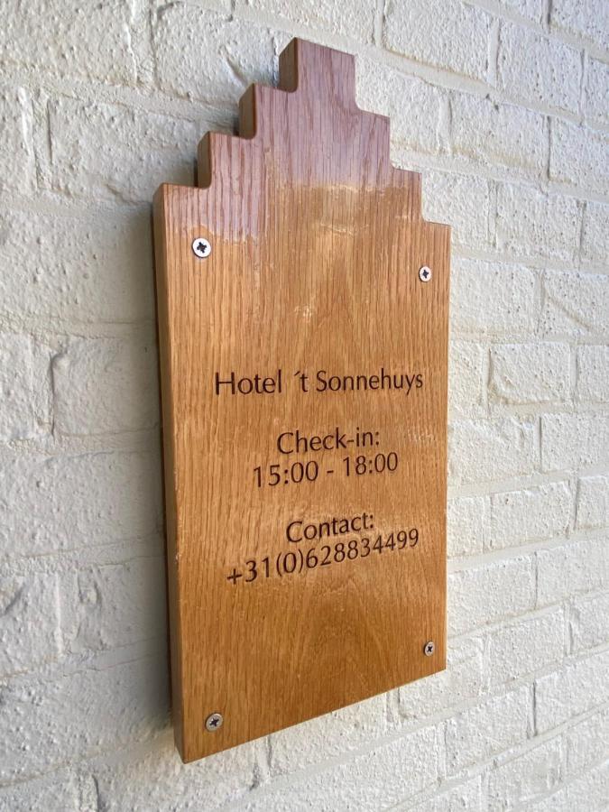 Hotel 'T Sonnehuys La Haya Exterior foto
